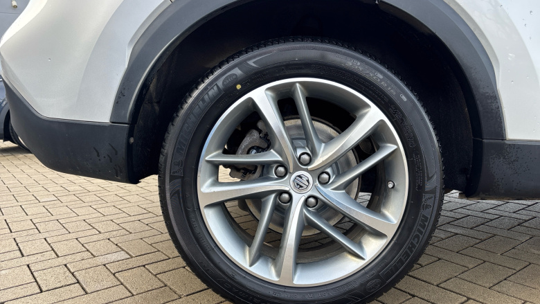 MG Hs 1.5 T-GDI Excite 5dr DCT Petrol Hatchback